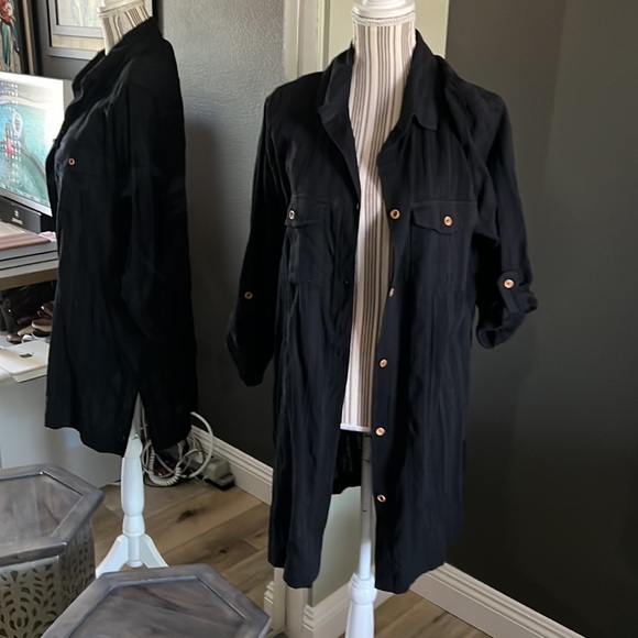 Ellen Weaver, 1X black lightweight blouse